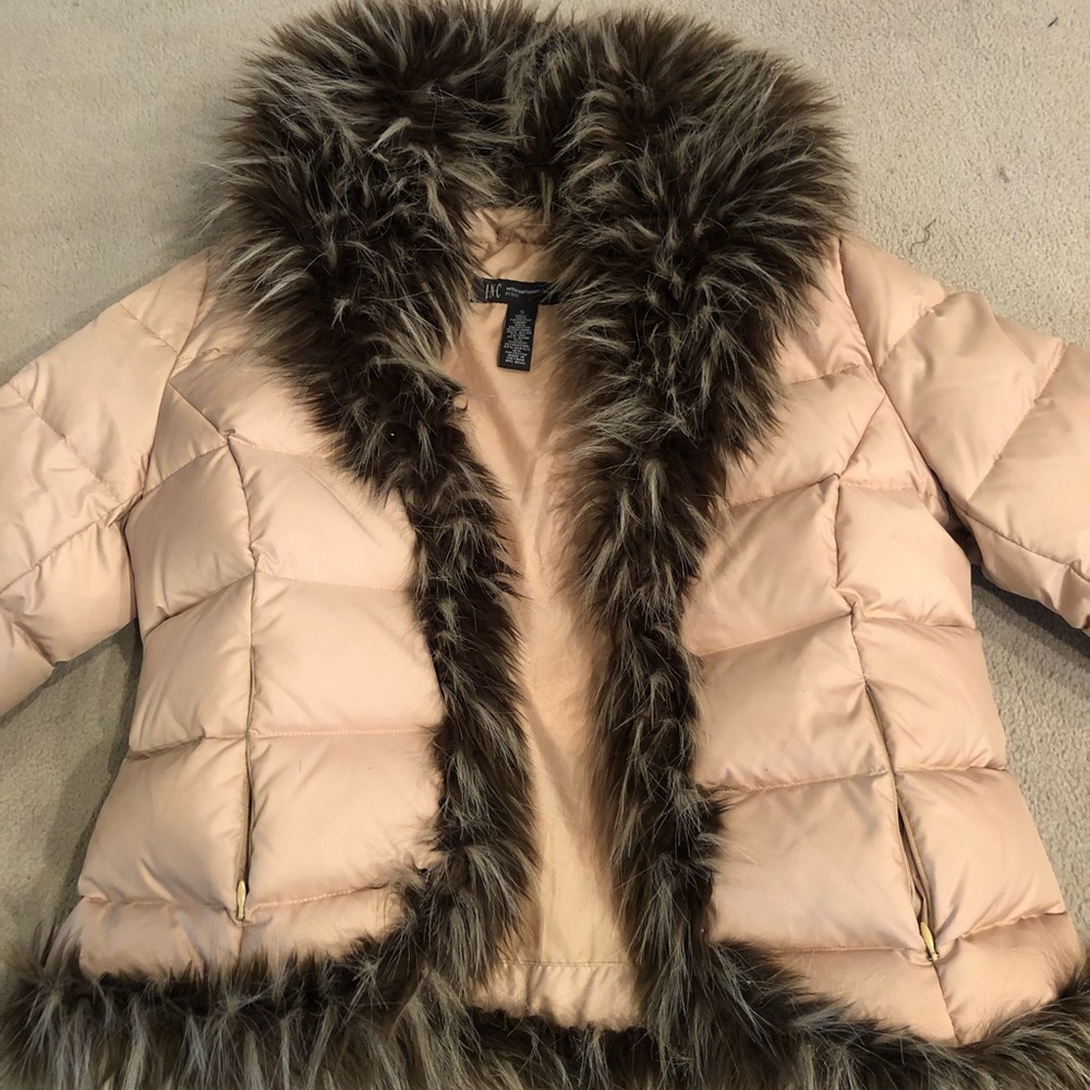 HOT puffer cream with fur lining coat